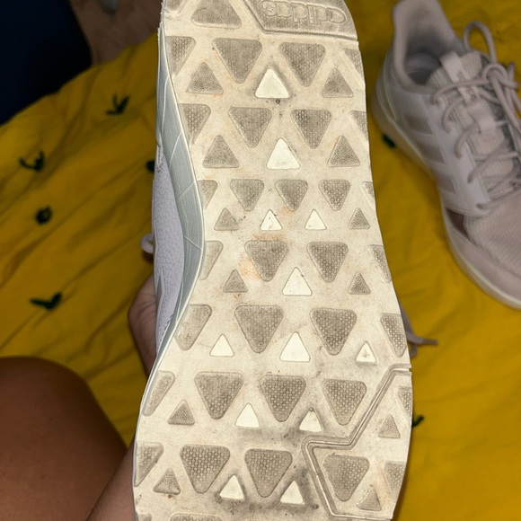 Lightly used adidas - Picture 4 of 6